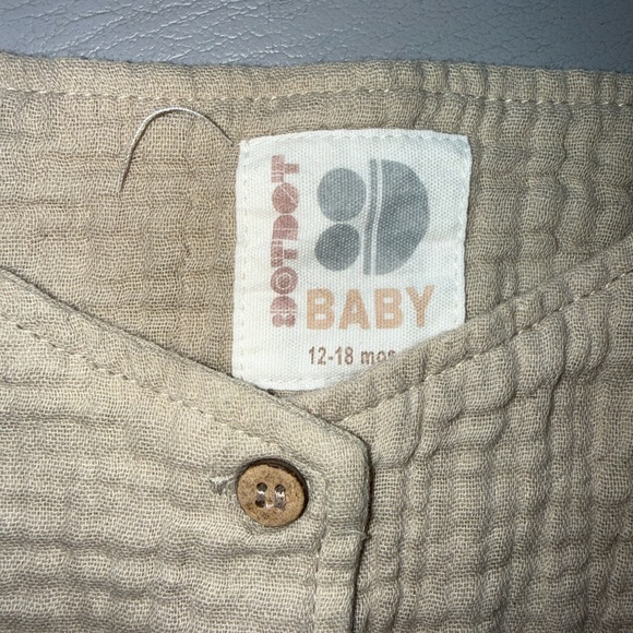 Dot Dot Smile Cream Ruffled Baby Set - Picture 2 of 2